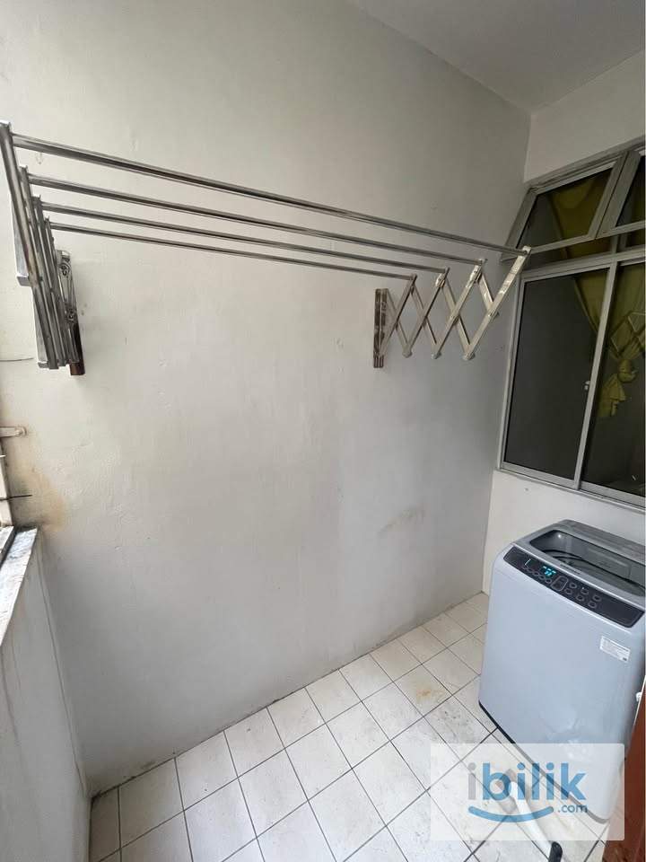 Bilik Sewa Medium Size Di Angkasa Apartment Menggatal share tandas dan dapur - Image 2