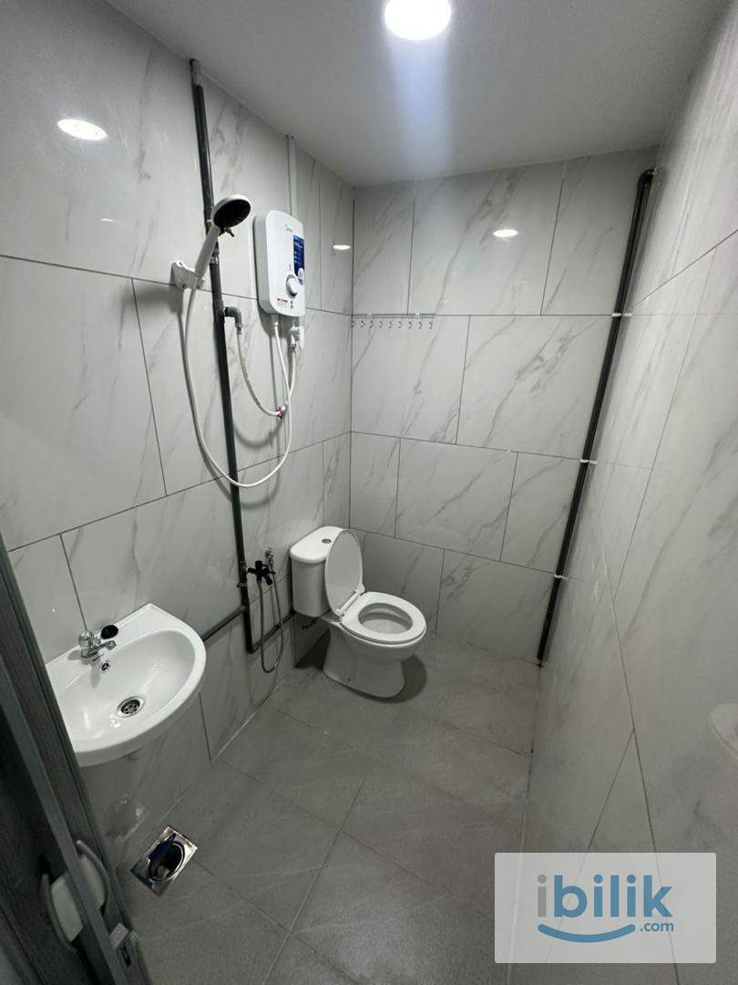 WALKING DISTANCE TO CIQ ROOM RENT🔥‼️ - Image 5