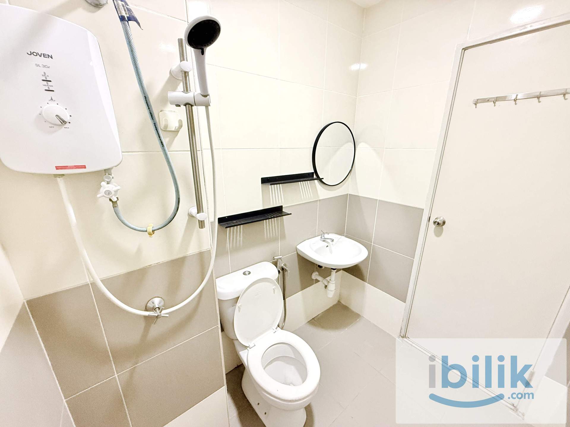 🔥 MUSLIMAH  CO-LIVING | MUST VIEW FULLY FURNISHED ROOM 🔥 🏆 Clean • Organised • Comfortable • Secure • Move-In Ready - Image 4