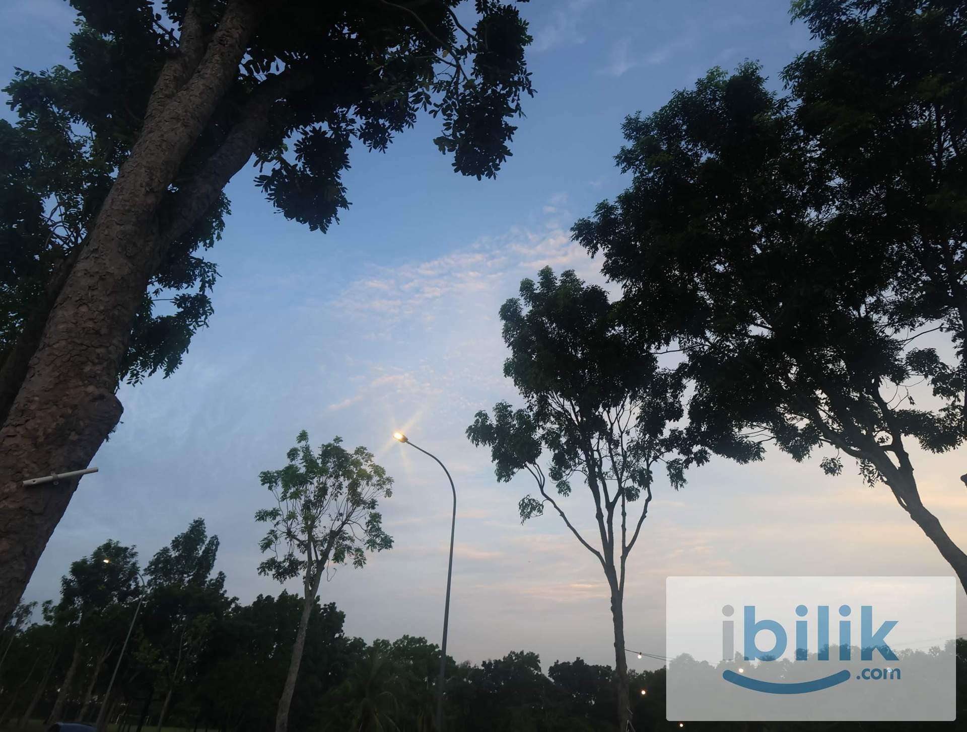 🔥 MUSLIMAH  CO-LIVING | MUST VIEW FULLY FURNISHED ROOM 🔥 🏆 Clean • Organised • Comfortable • Secure • Move-In Ready - Image 8