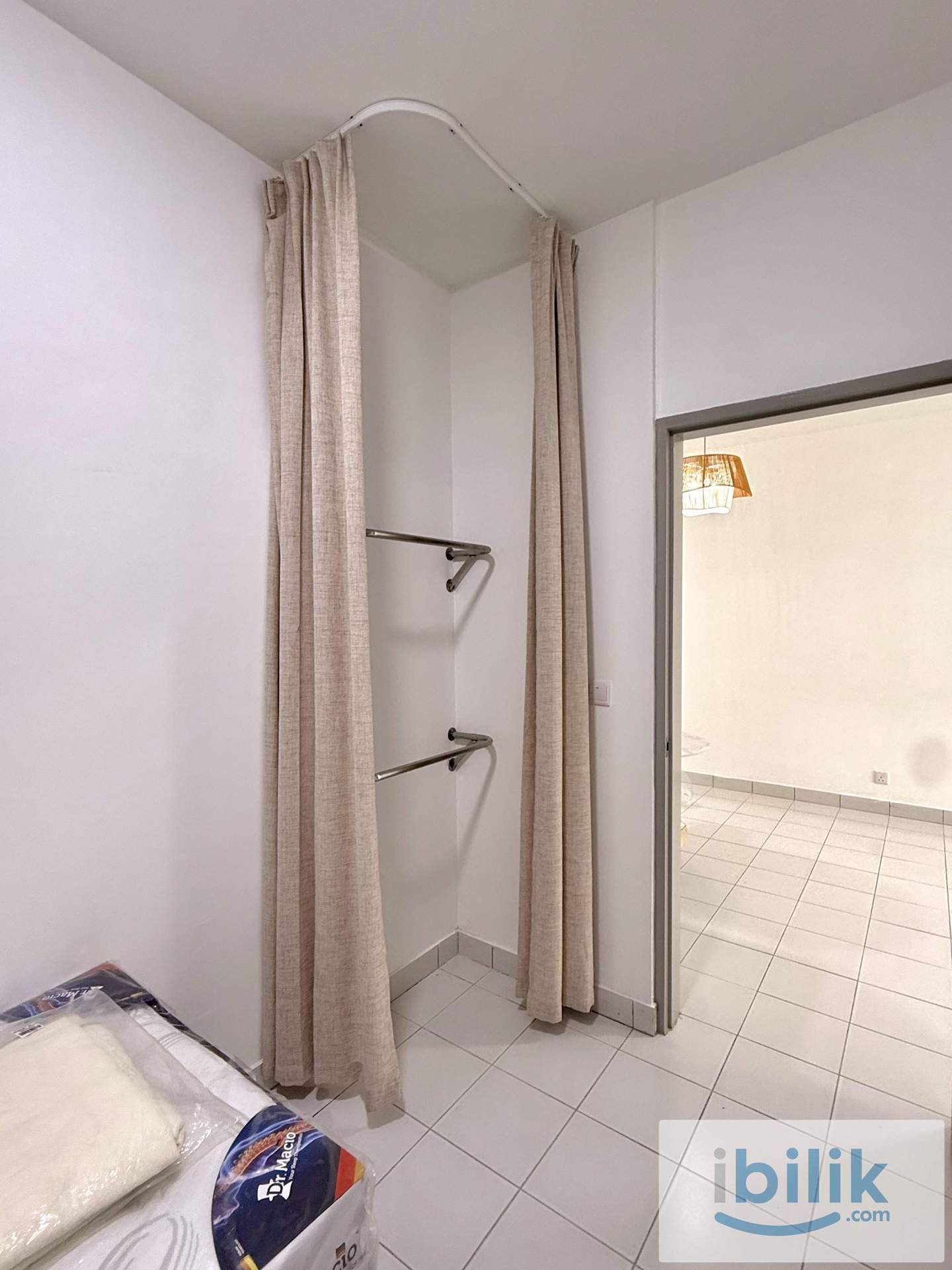 Jade Hills Kajang Female Room for Rent - Image 4
