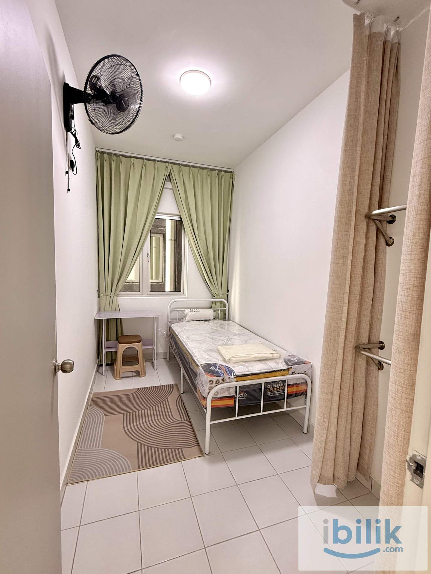 Jade Hills Kajang Female Room for Rent - Image 1