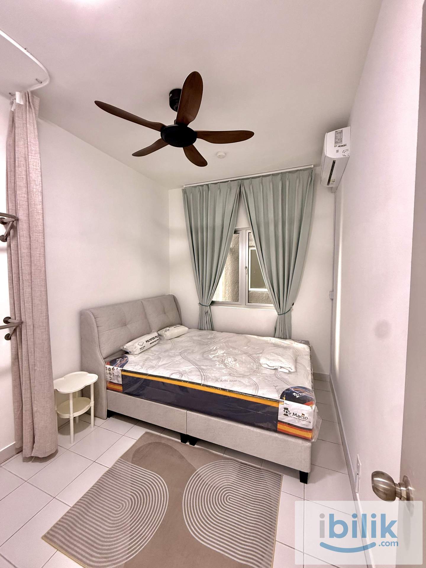 Jade Hills Kajang Female Medium Room For Rent - Image 3