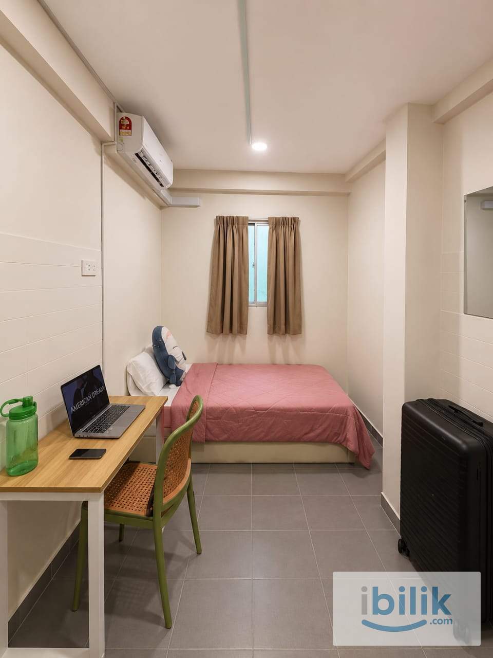 🏬 Hotel Room For Rent @ Seri Kembangan ✨ | 🚗 8 Mins to The Mines Shopping Mall 🛍️🛒 - Image 4