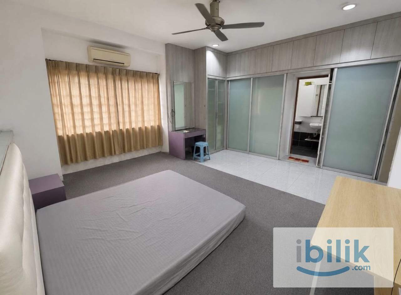 🏡 Spacious Master Room with Private Bathroom @ Bukit Rimau | 🚗 3 Mins To Columbia Asia Hospital 🏥 - Image 2