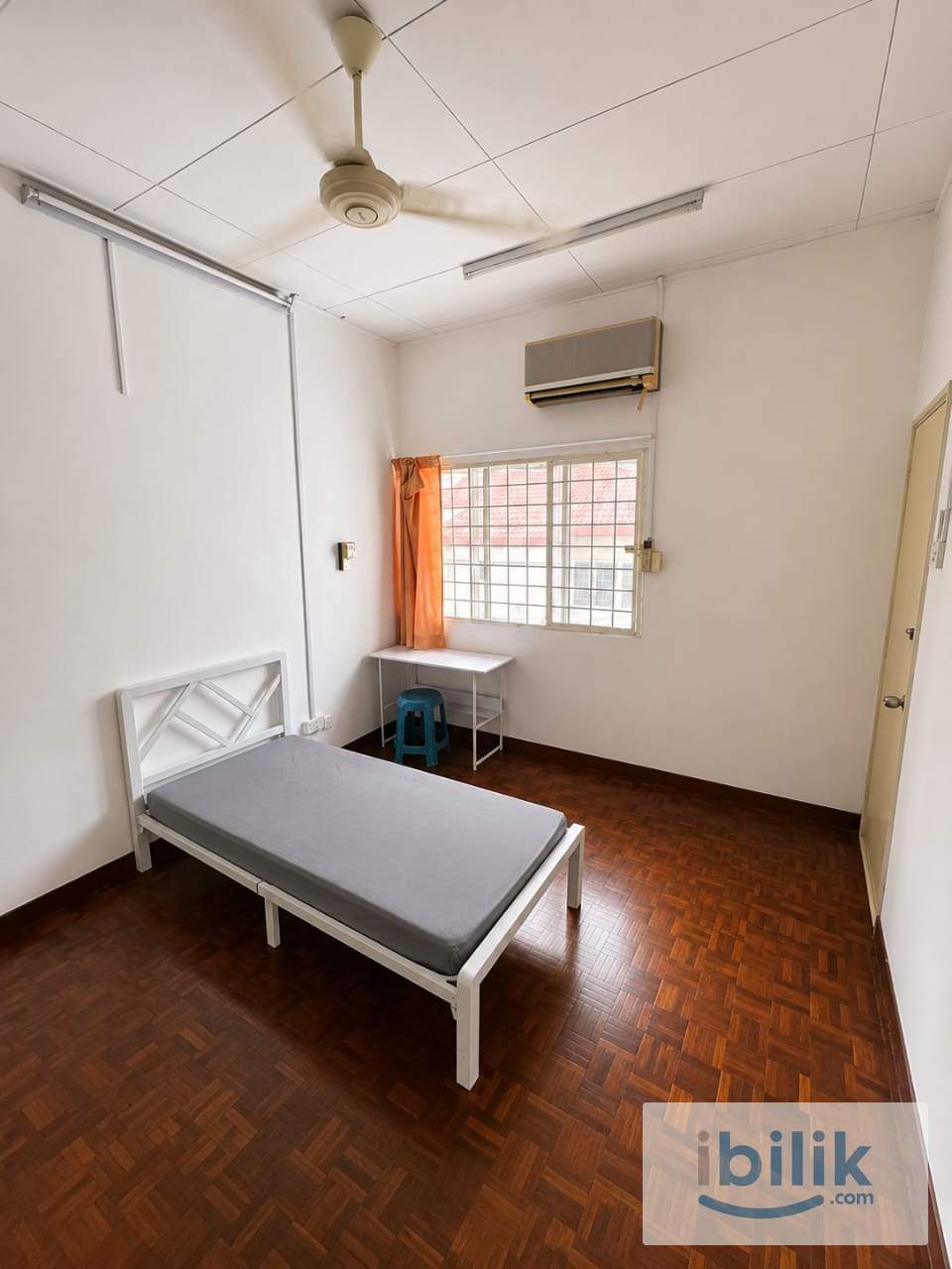 🚗 3 Mins to Bandar Utama MRT 🚆 | 🏡 Medium Room with Attached Shared Bathroom @ Bandar Utama ❤️ - Image 1