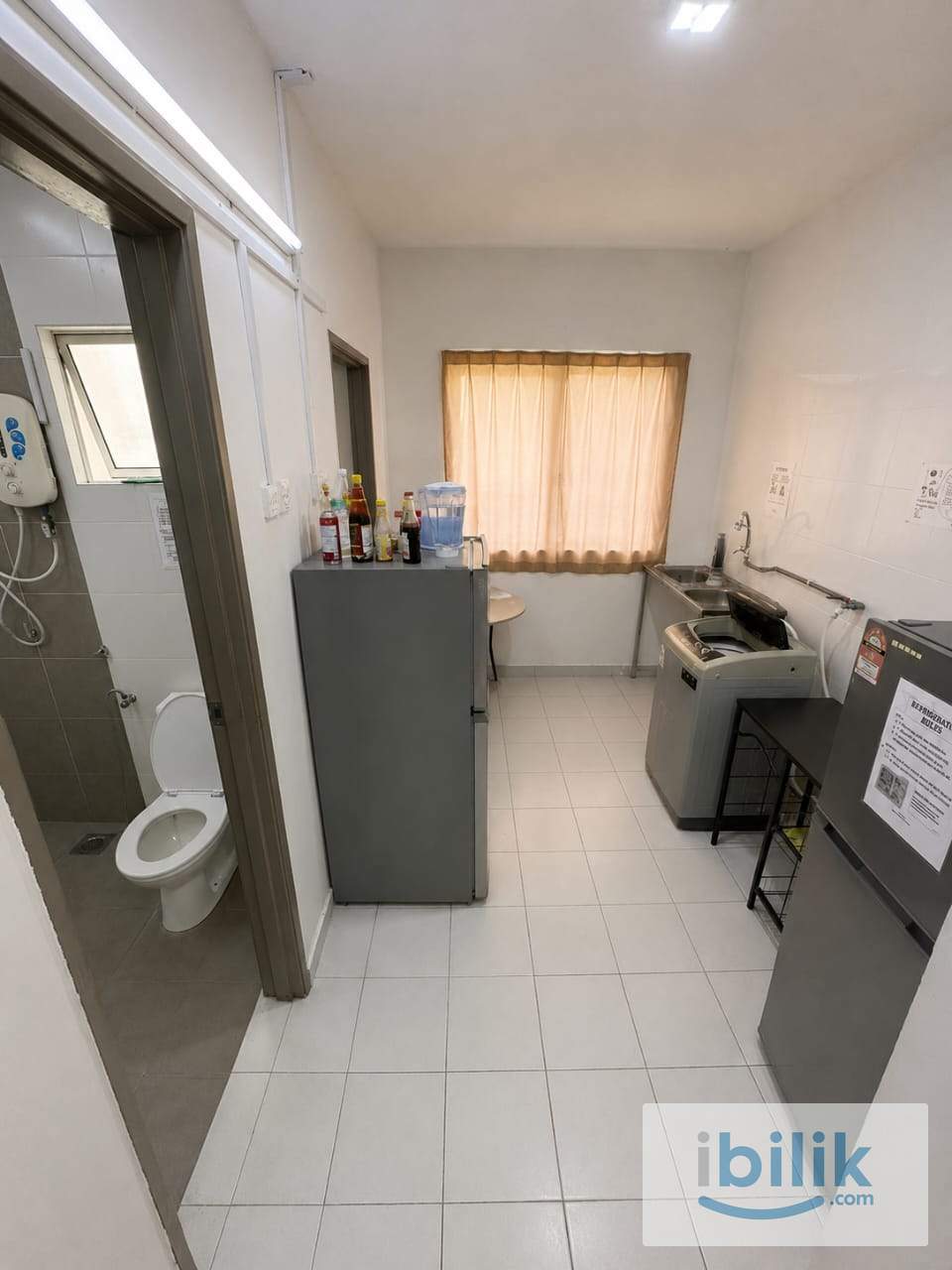 🏡 Spacious Medium Room For Rent @ Taman Sri Jaromas ❤️ | 🚗 3 Mins To Econsave Jenjarom 🛍️ - Image 3