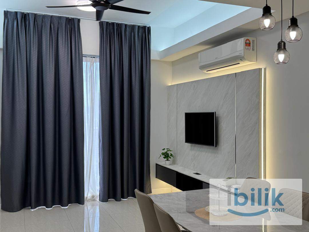Master Room - Image 1
