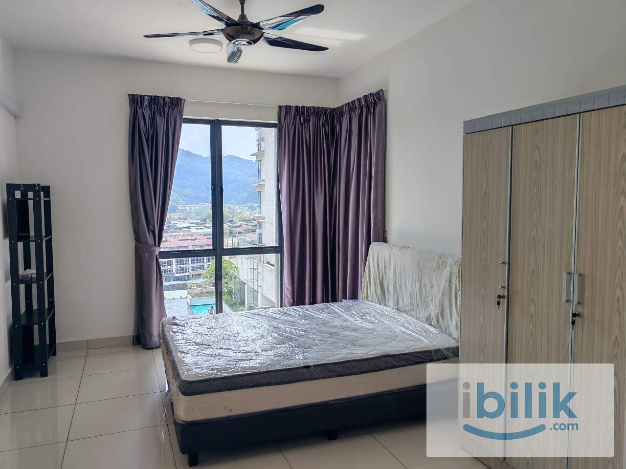 Master Bedroom For Rent - Image 1