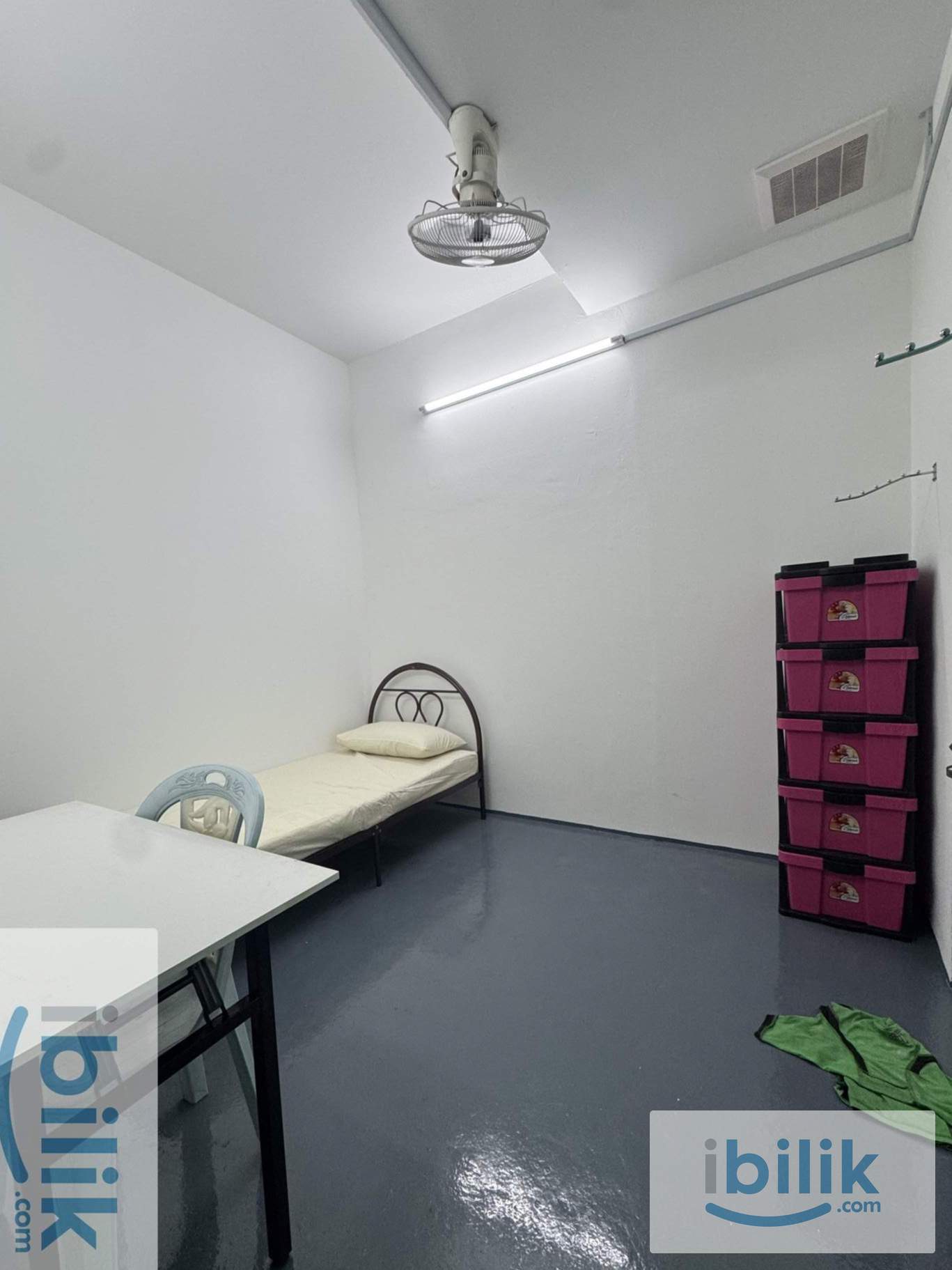 Middle Room Available at RM450 Only! Last 2 Rooms Only! - Image 1