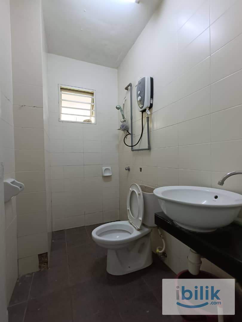 🏘️Room For Rent At Setia Alam🏘️ Nearby🚶🏻‍♀️‍➡️NIh,Sunsuria Forum,Setia City Mall,Setia Taipan - Image 2