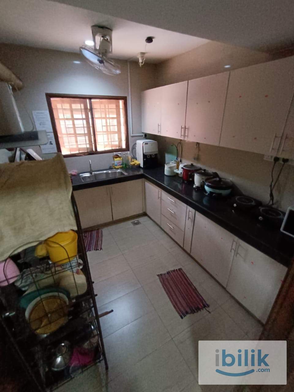 🏘️Medium Room For Rent At Taman Paramount🏘️Nearby🚶🏻‍♀️‍➡️Lrt Taman Paramount💰Zero Deposit,Free Wifi‼️ - Image 3