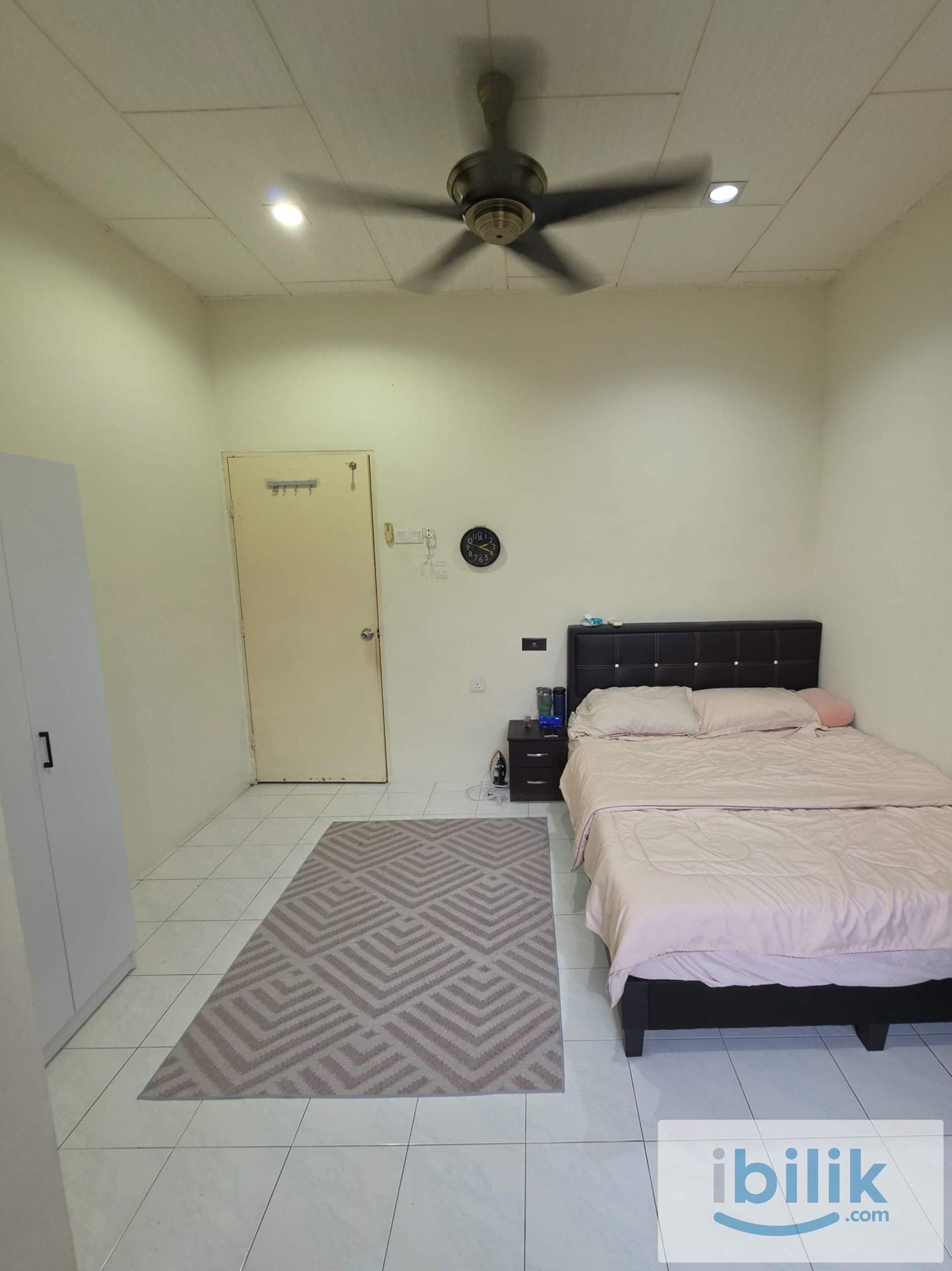 Middle Shared Bedroom For Female - Image 1
