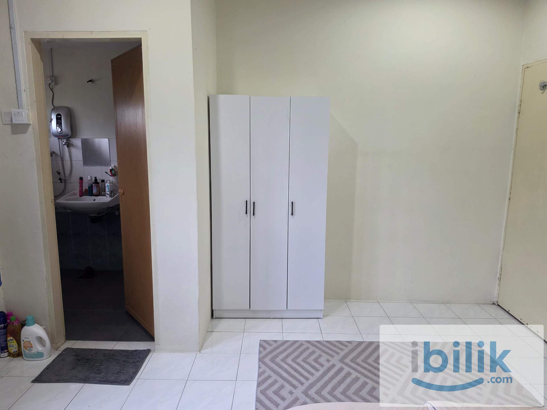 Middle Shared Bedroom For Female - Image 8