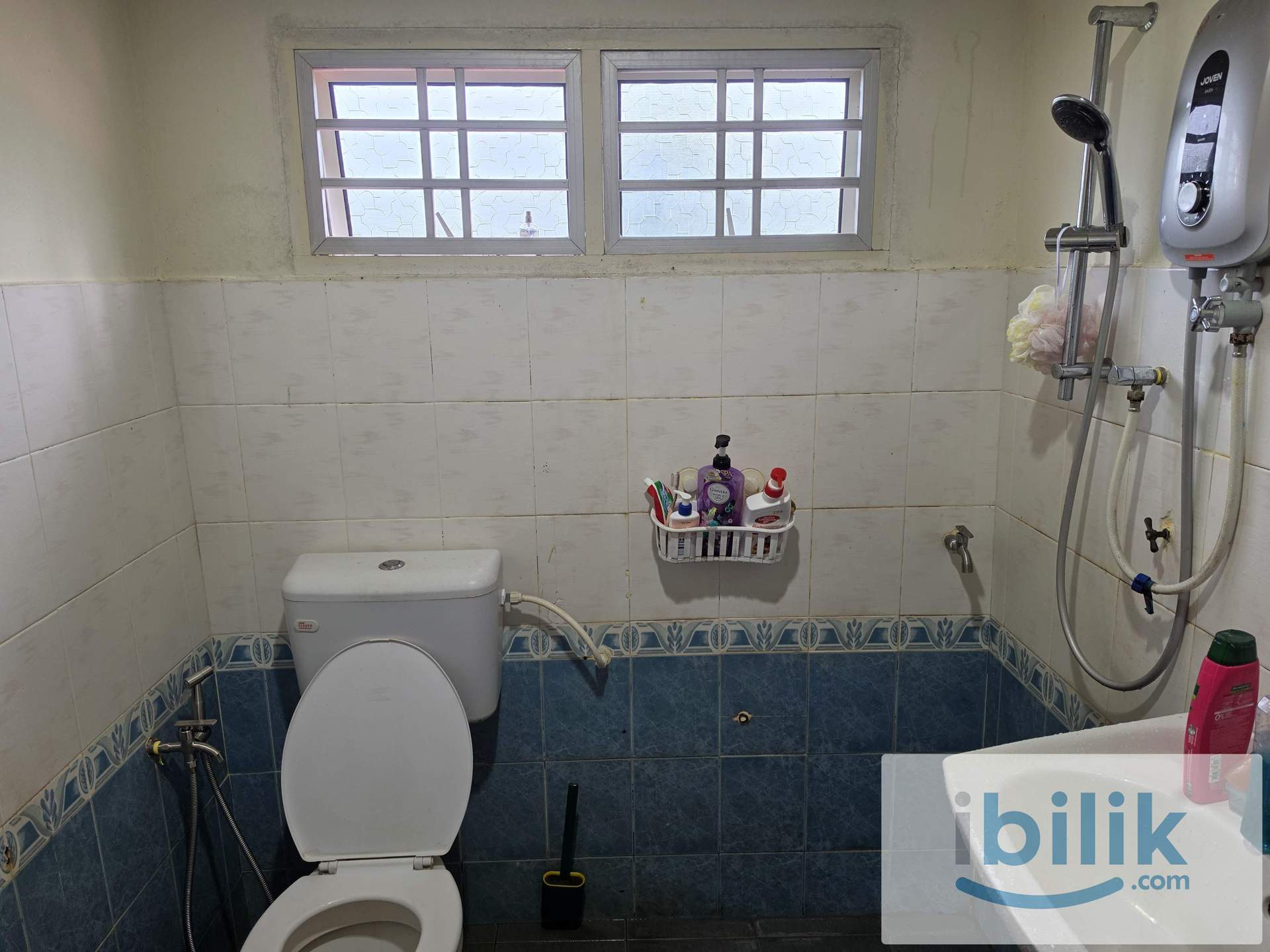Middle Shared Bedroom For Female - Image 5