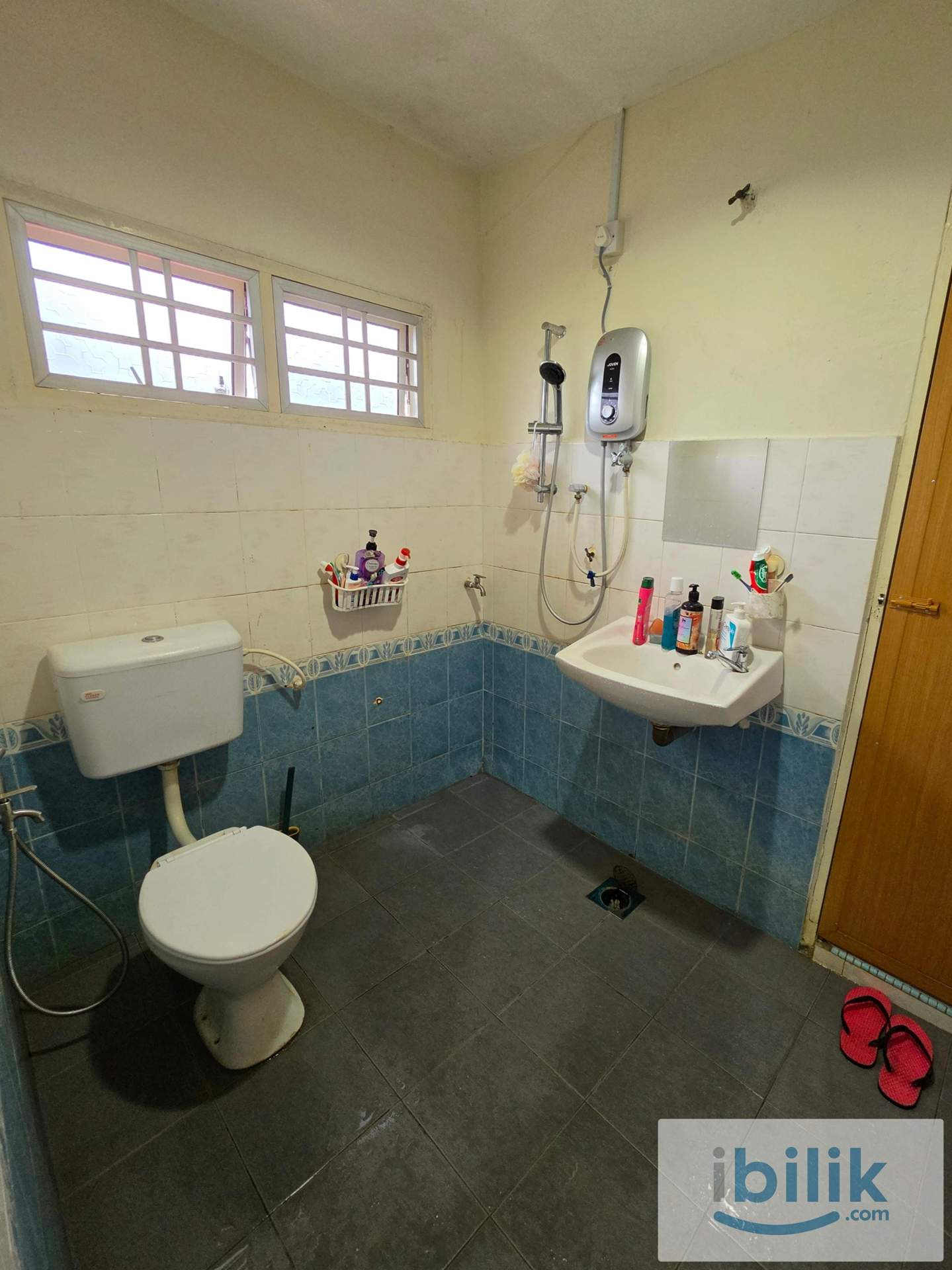 Middle Shared Bedroom For Female - Image 4