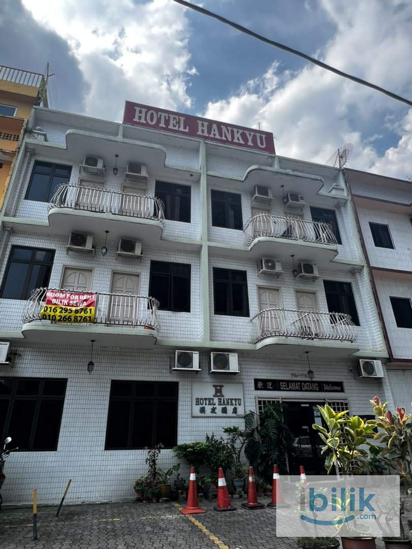 🔥ZERO DEPOSIT⚡LIMITED CHOW KIT QUEEN SIZE BED ROOM WITH PRIVATE BATHROOM⚡FULLY FURNISHER🔥MOVE IN IMMEDIATELY🔥 - Image 3
