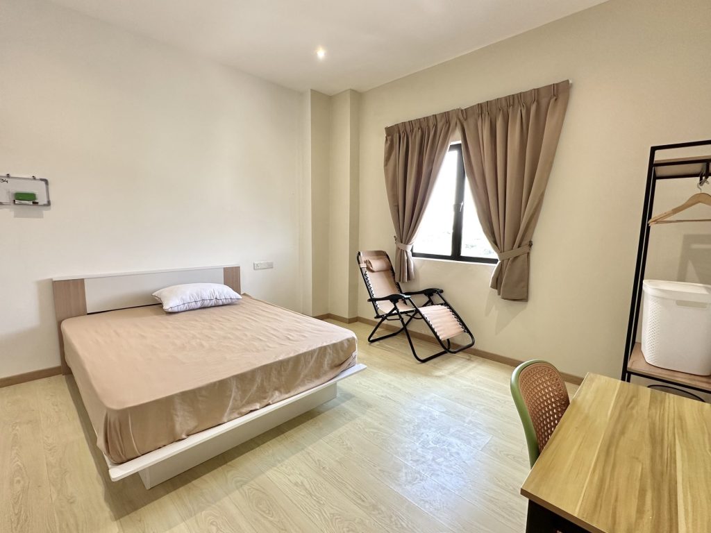 Single Bed Private Room