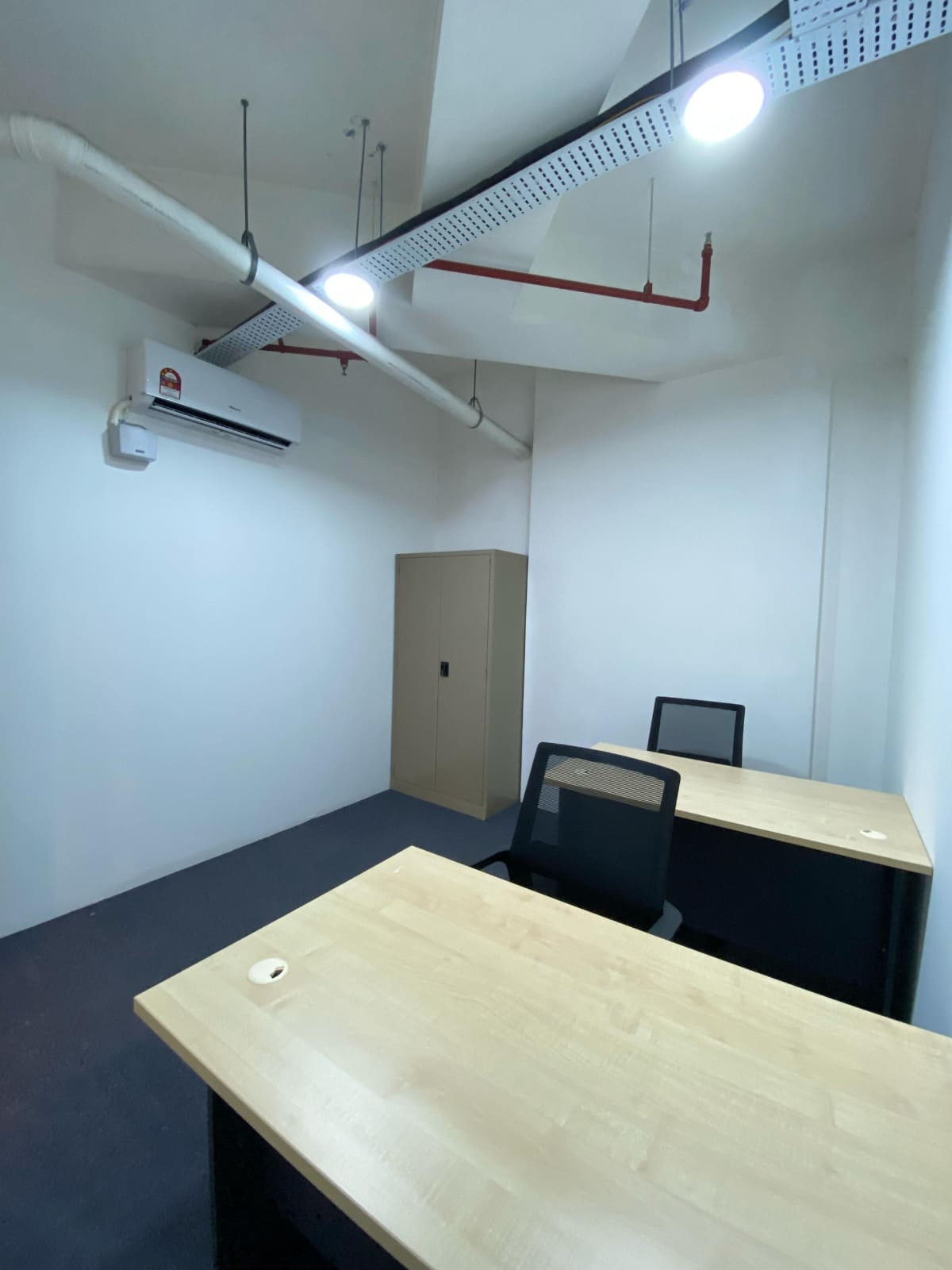 Private Office with full furniture in ICON city - Image 2